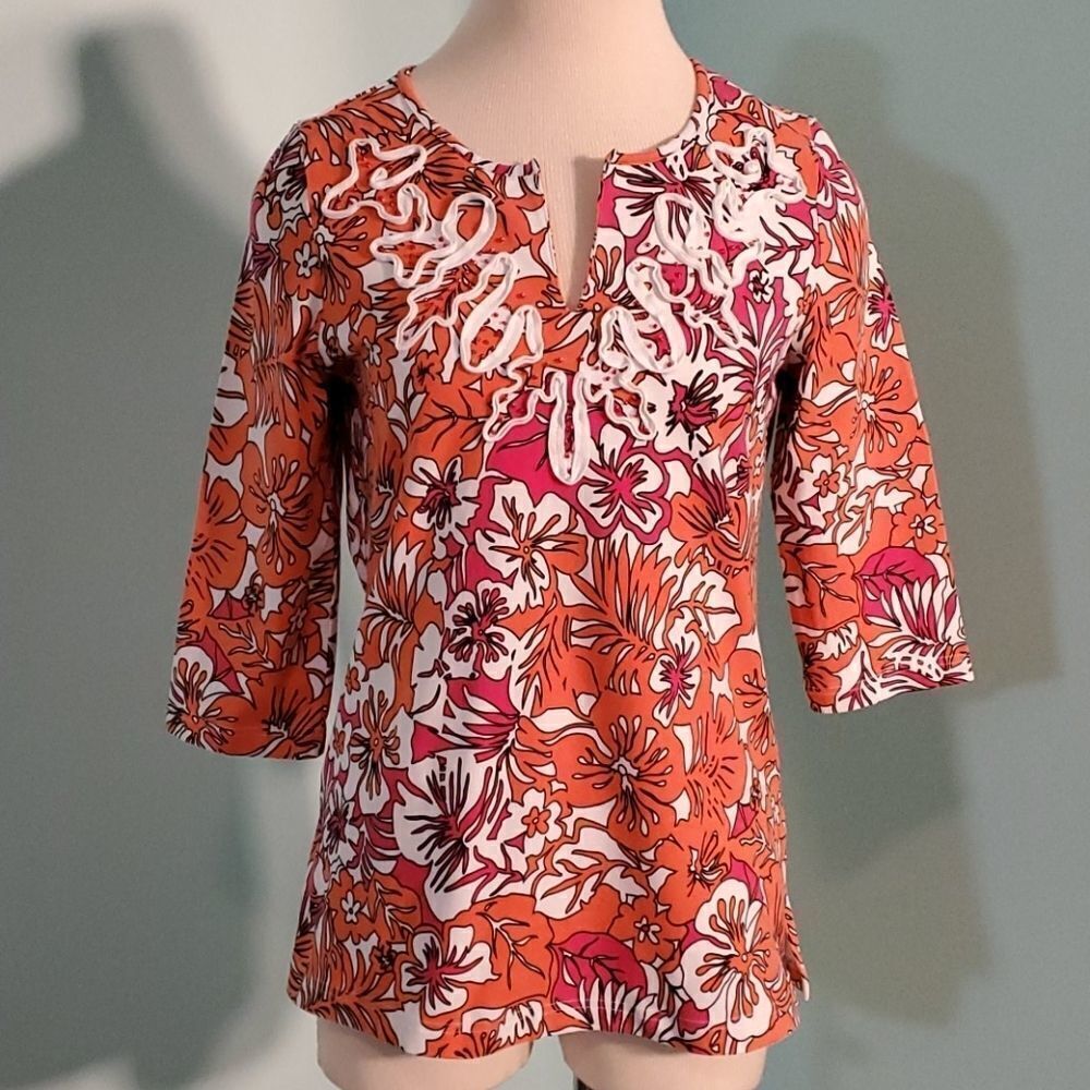 Palm Island top, size small. Orange‎ floral print.